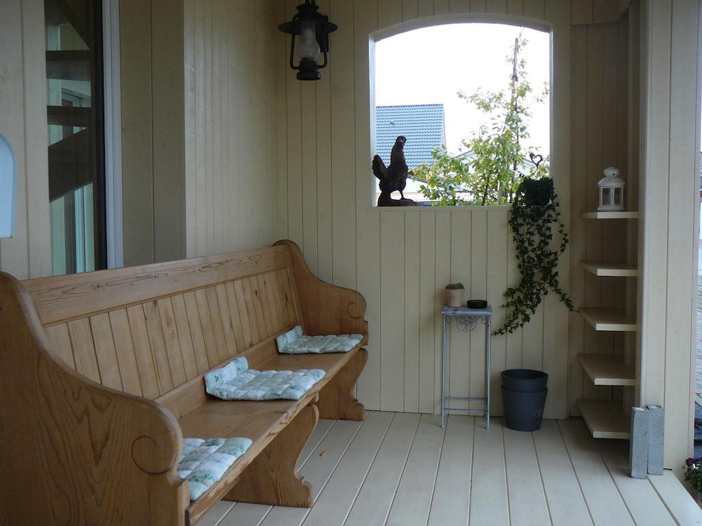 Rooster Bnb American Style Boutique Haus - Made With Love! Rust Exterior photo